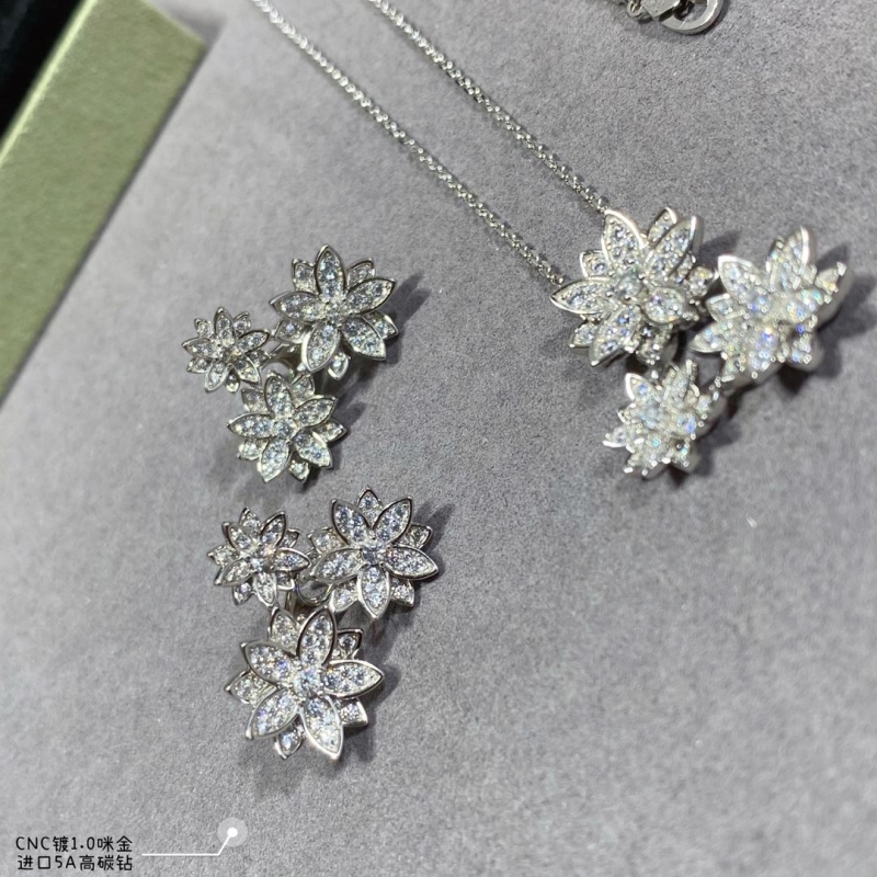 Vca Earrings